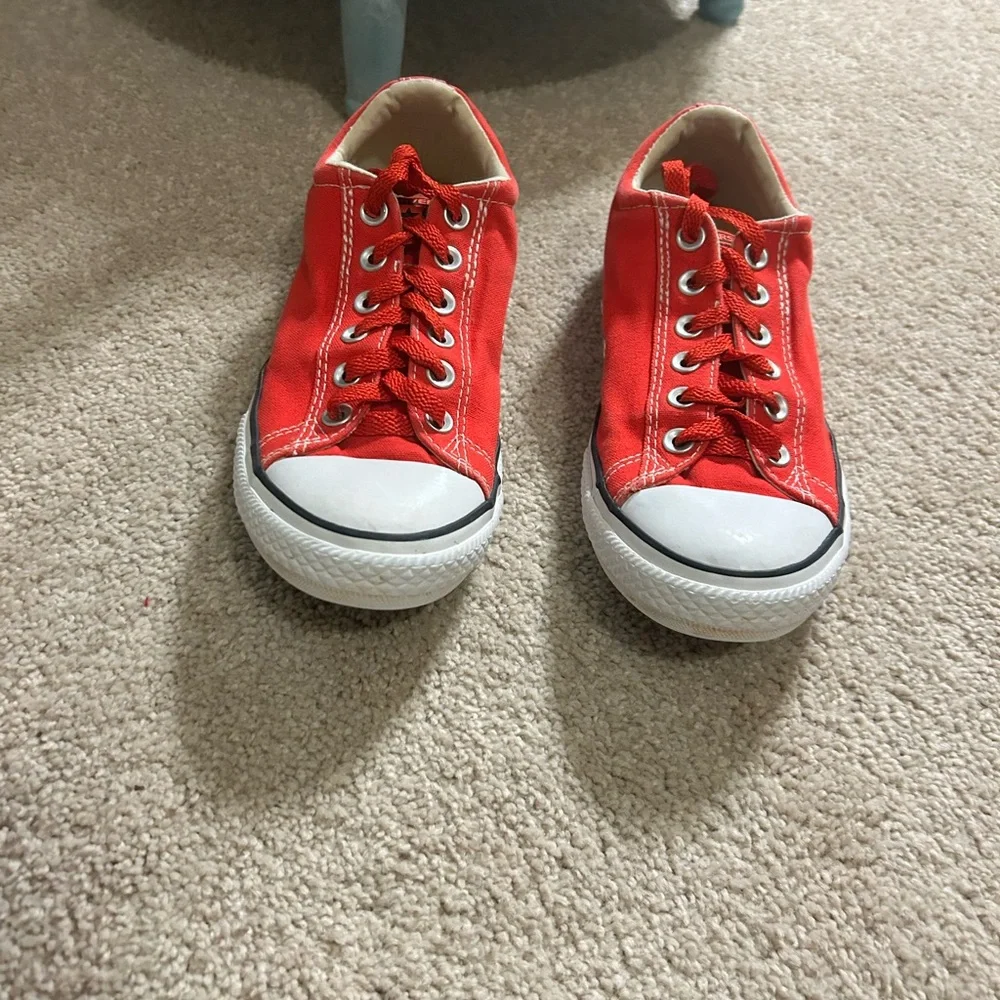 Converse Chuck Taylor All Star Low Top Canvas Sneakers Size 5.5 Junior Red